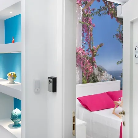 De Vivo Realty - Stanza Tasso Sorrento Couette-café 3*