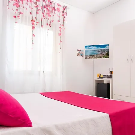 Bed & Breakfast Stanza Tasso - De Vivo Realty 3*